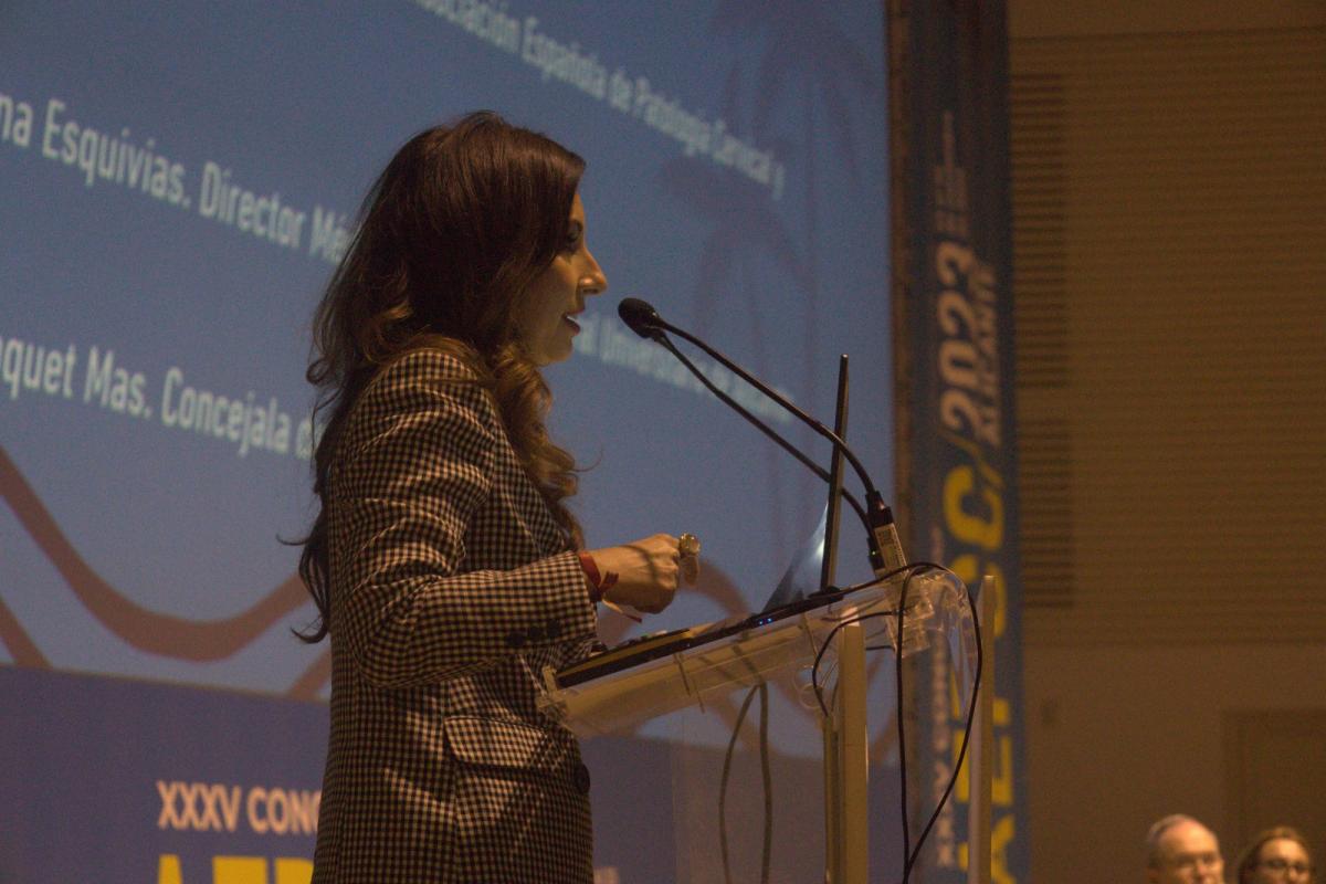 Ana Poquet en el XXXV Congreso Anual de la Asociación Española de Patología Cervical y Colposcopia (AEPCC)
