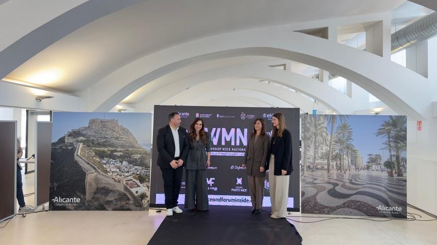 Las concejalas de Turismo de Alicante, Ana Poquet, y de Elche, Irene Ruiz, inauguran el martes este evento que forma parte de las acciones conjuntas entre ambos ayuntamientos en materia de turismo que se desarrollan en el marco de la alianza estratégica Alicante-Elche impulsada por los alcaldes de las dos ciudades en 2023, Luis Barcala y Pablo Ruz.